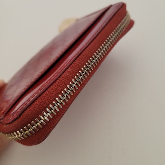 Gucci Logo Heart Charm Card Key Wallet Zip Monogram Red Patent Leather Compact - Picture 3 of 12